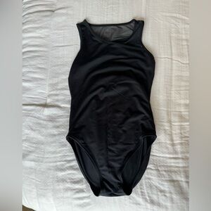 DSG (dicks sporting goods) black Leo. Great condition size Large (14)